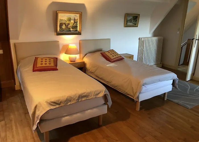 Louise Sarlat-la-Caneda